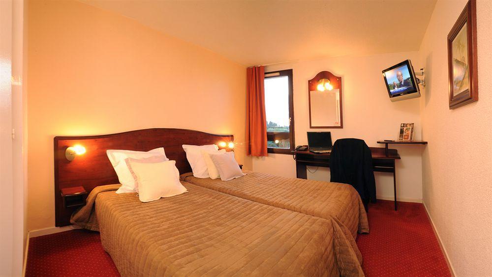 Brit Hotel Arras Exterior foto